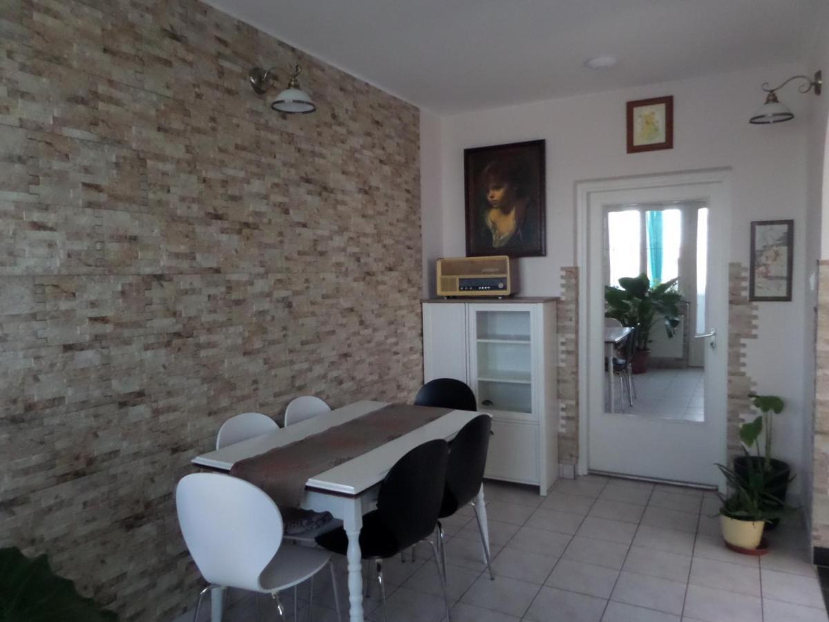 Bori Apartmanok Hajdúszoboszló Exterior foto