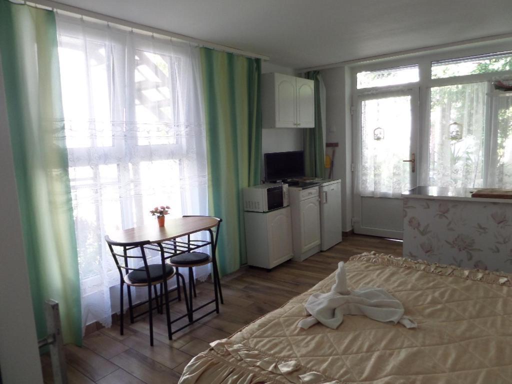 Bori Apartmanok Hajdúszoboszló Exterior foto